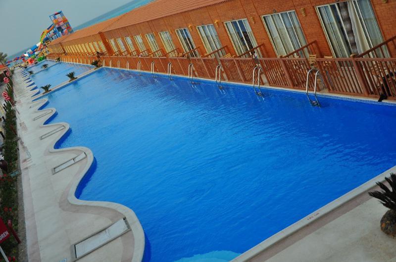 Hawaii Caesar Dreams Resort And Aqua Park - Families And Couples Hurghada Exterior photo