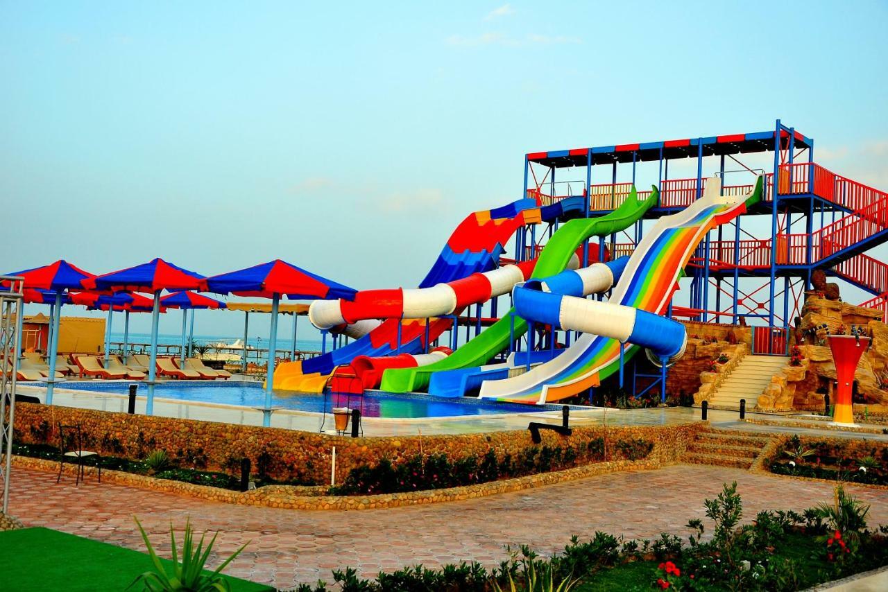 Hawaii Caesar Dreams Resort And Aqua Park - Families And Couples Hurghada Exterior photo